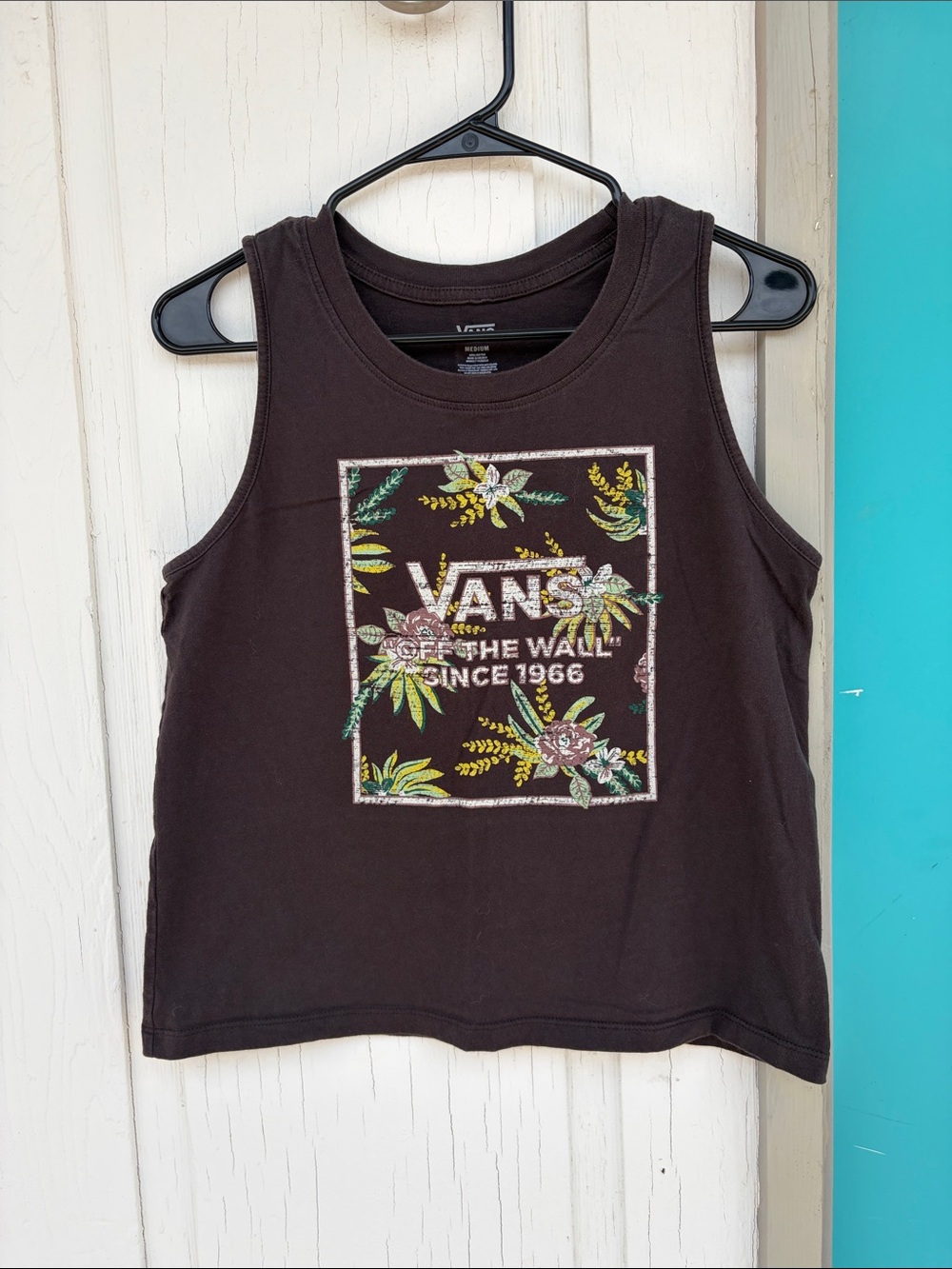 🤙🏼 Vans Distressed Floral Logo Tank - Women’s M